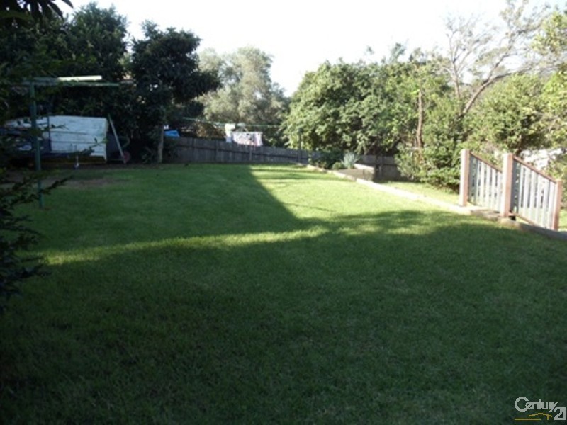 11 Grimwig Place, Ambarvale NSW 2560