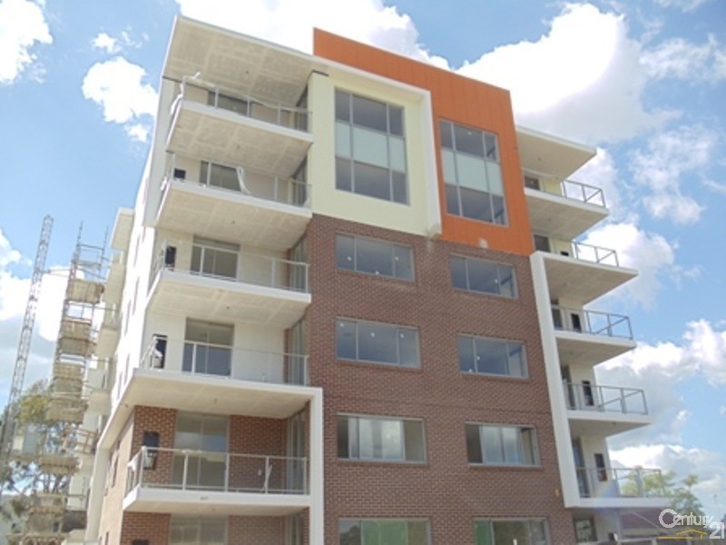 24/12-14 King Street, Campbelltown NSW 2560