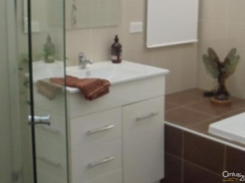 117 Lindesay Street, Campbelltown NSW 2560