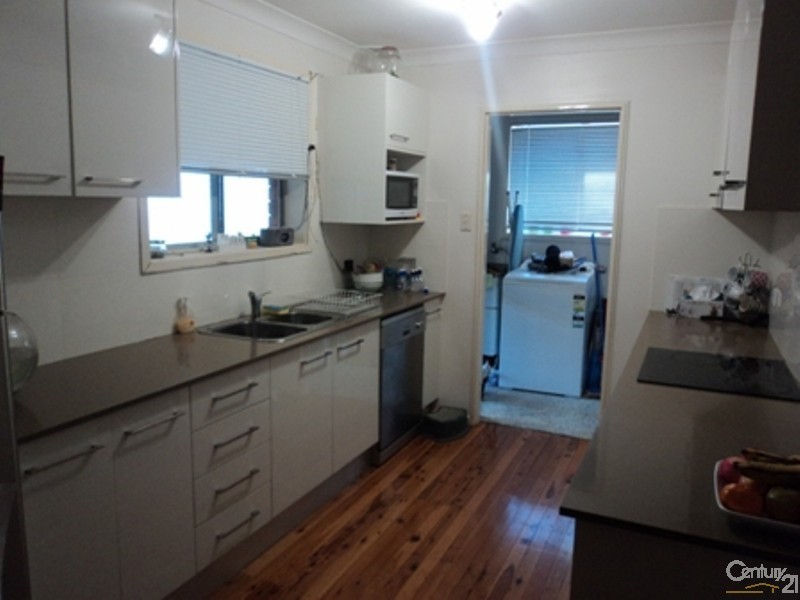 28 Evergreen Avenue, Bradbury NSW 2560