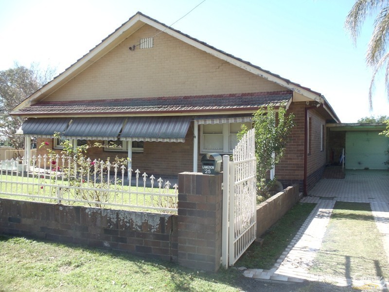25 Appin Road, Campbelltown NSW 2560
