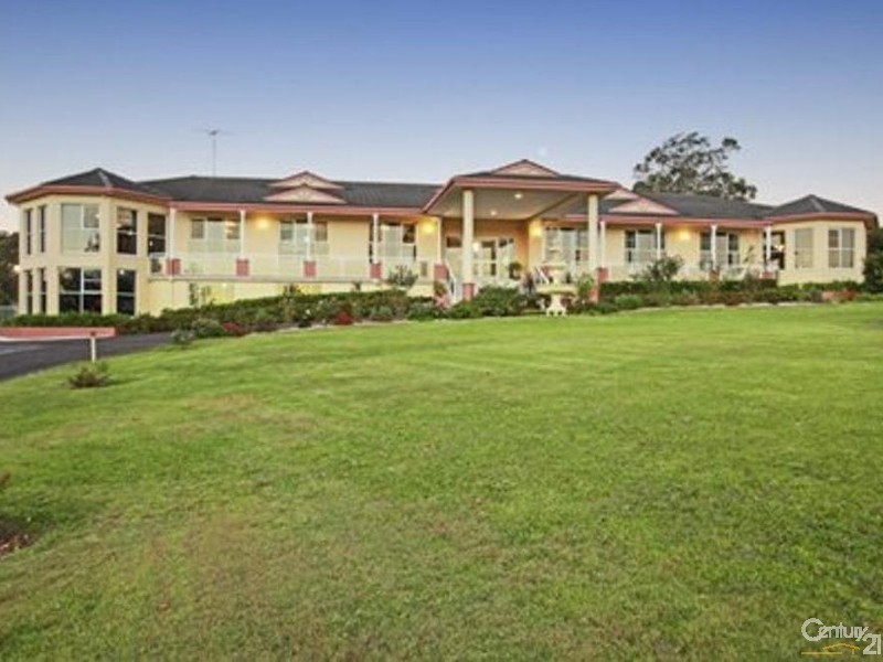 3 Culverston Avenue, Denham Court NSW 2565