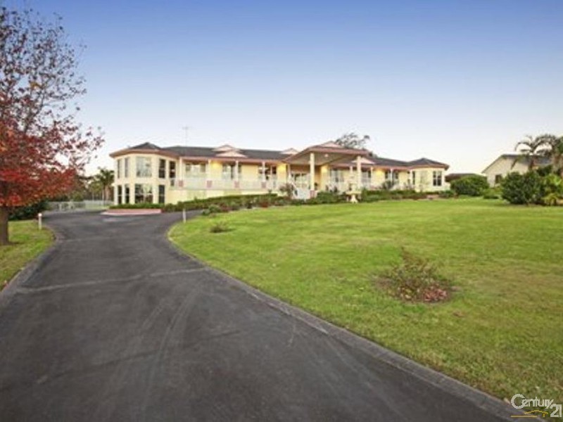 3 Culverston Avenue, Denham Court NSW 2565