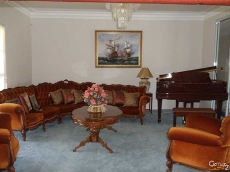 3 Culverston Avenue, Denham Court NSW 2565