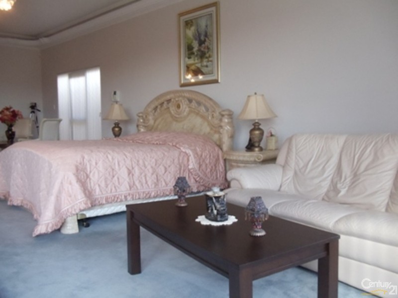 3 Culverston Avenue, Denham Court NSW 2565