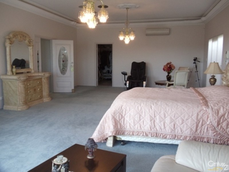 3 Culverston Avenue, Denham Court NSW 2565