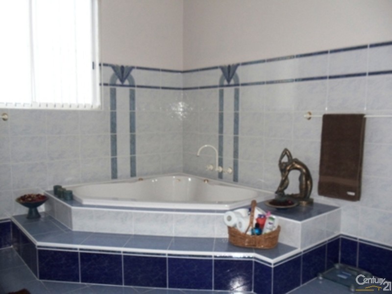 3 Culverston Avenue, Denham Court NSW 2565