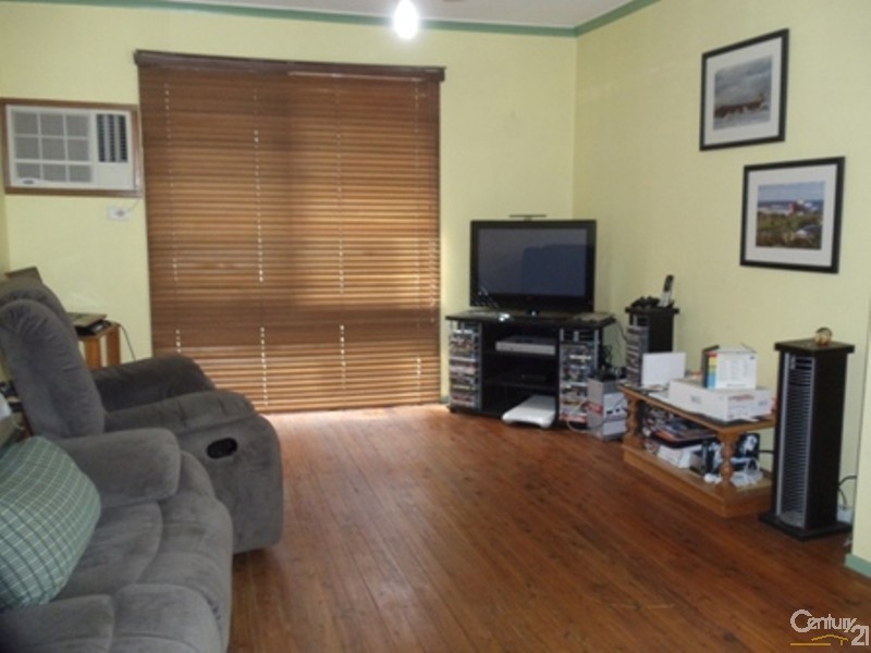2 Elgin Avenue, St Andrews NSW 2566