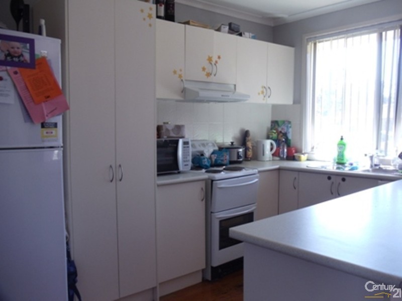 13 Kimberley Street, Leumeah NSW 2560