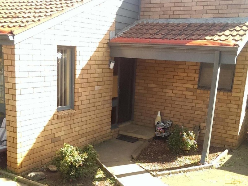 16 Green Lane, Bradbury NSW 2560