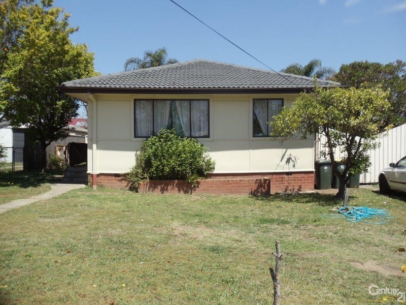 21 Bailey Street, Leumeah NSW 2560