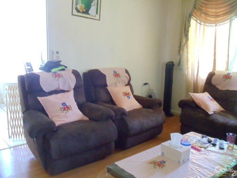 21 Bailey Street, Leumeah NSW 2560