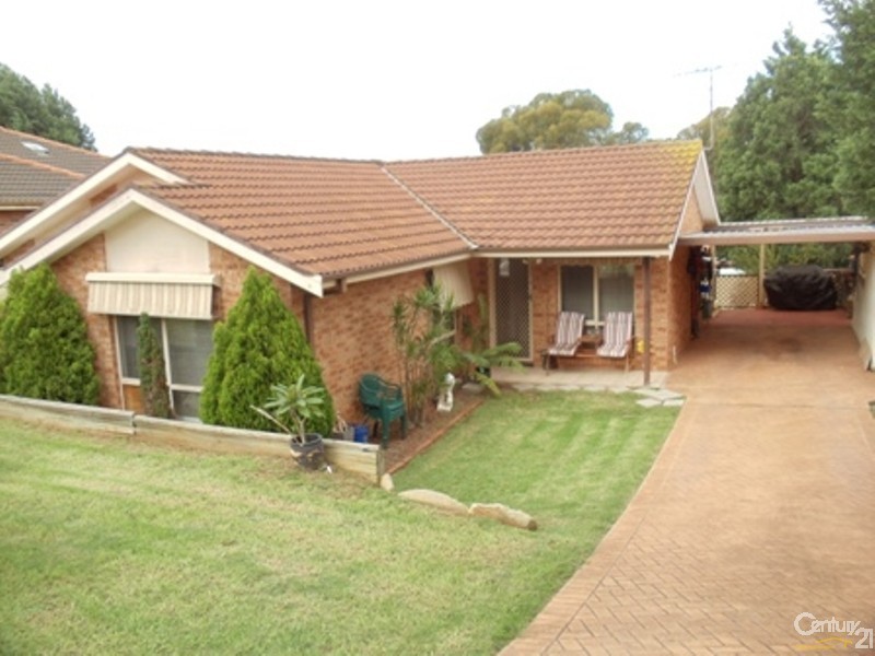 21 Archibald Crescent, Rosemeadow NSW 2560