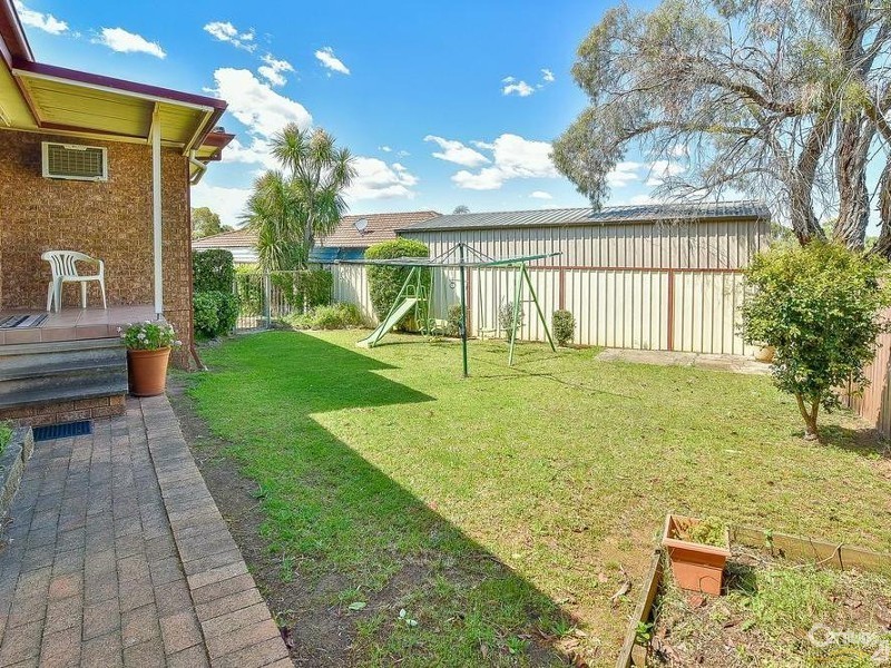 15 Emilia Close, Rosemeadow NSW 2560