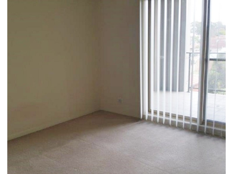 52/15-17 Warby Street, Campbelltown NSW 2560