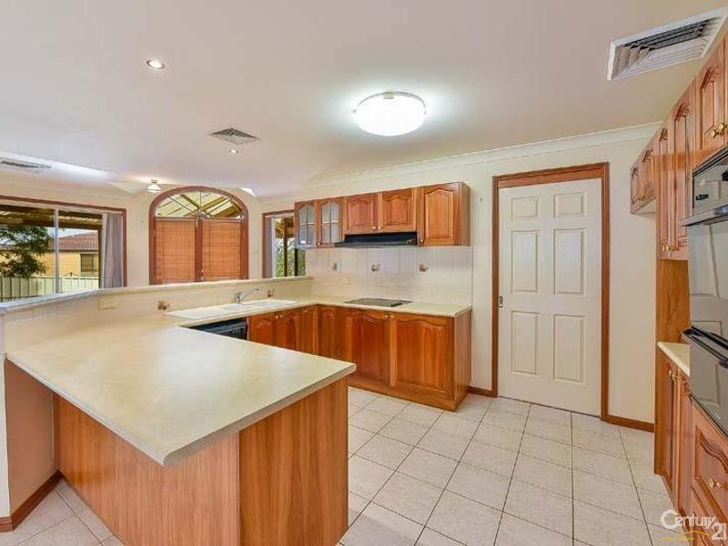 53 Mountain View Avenue, Glen Alpine NSW 2560