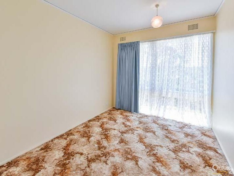 16 Fern Avenue, Bradbury NSW 2560