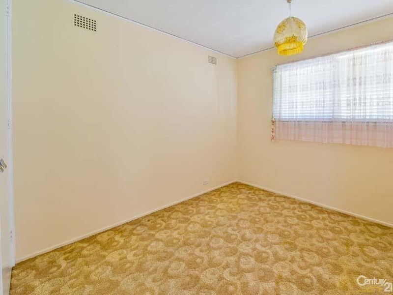 16 Fern Avenue, Bradbury NSW 2560