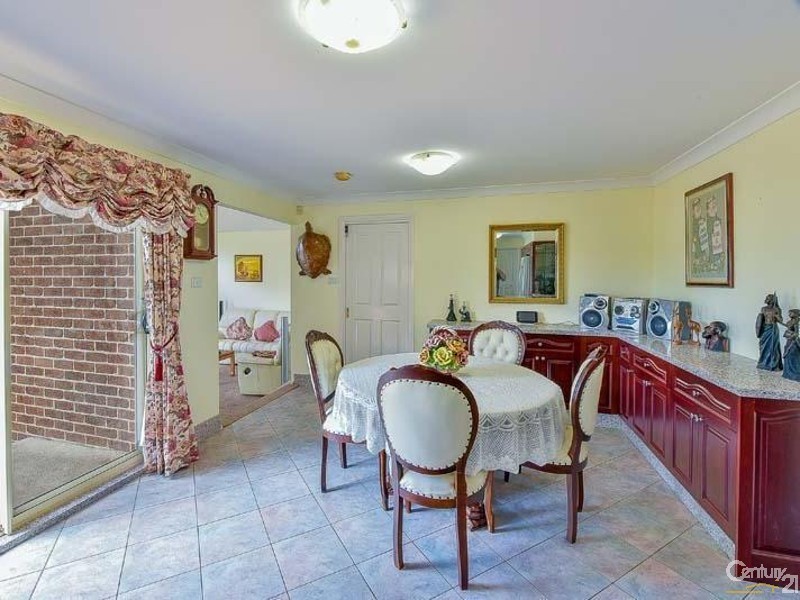 8 Wandella Place, Glen Alpine NSW 2560