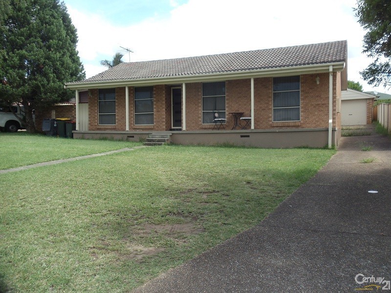 33 Long Reef Crescent, Woodbine NSW 2560