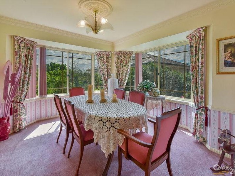 4 Fernleigh Place, Glen Alpine NSW 2560