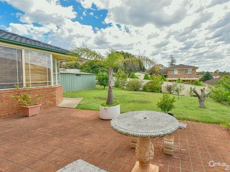 4 Fernleigh Place, Glen Alpine NSW 2560