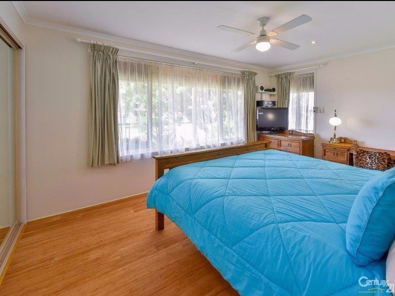 2 Cobourg Place, Bow Bowing NSW 2566