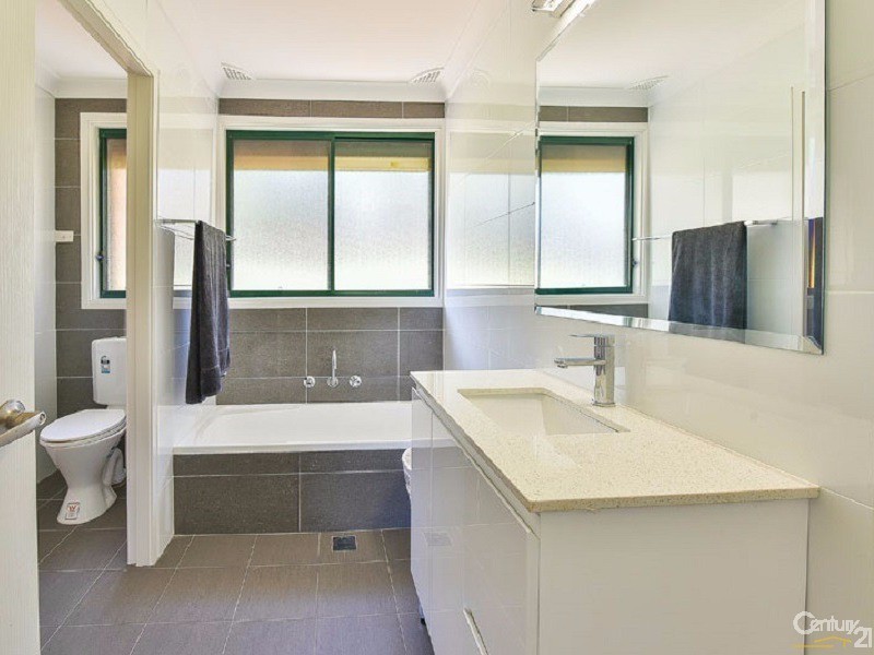 133 Wyangala Crescent, Leumeah NSW 2560