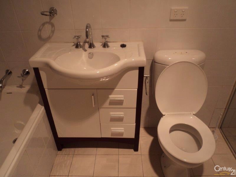 25/41 Woodhouse Drive, Ambarvale NSW 2560