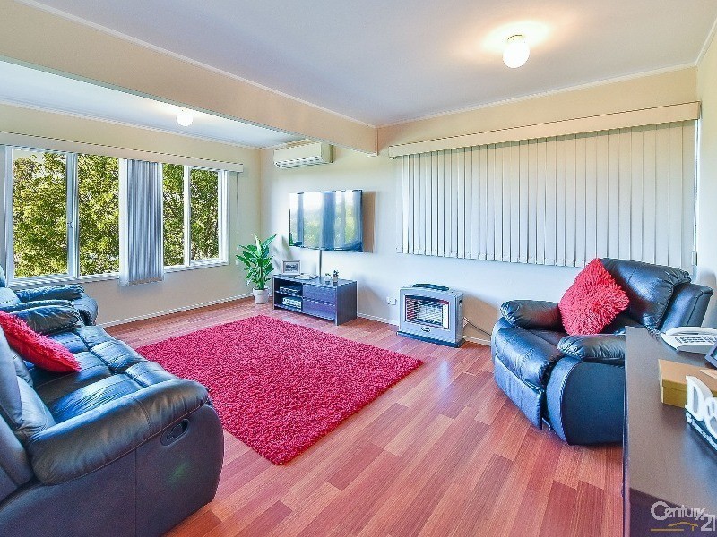 14 Fern Avenue, Bradbury NSW 2560