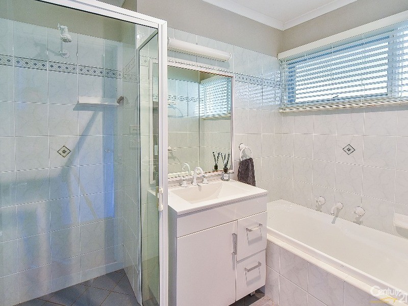 14 Fern Avenue, Bradbury NSW 2560