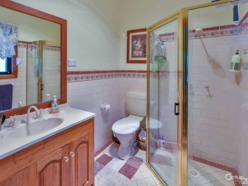 157 Englorie Park Drive, Glen Alpine NSW 2560