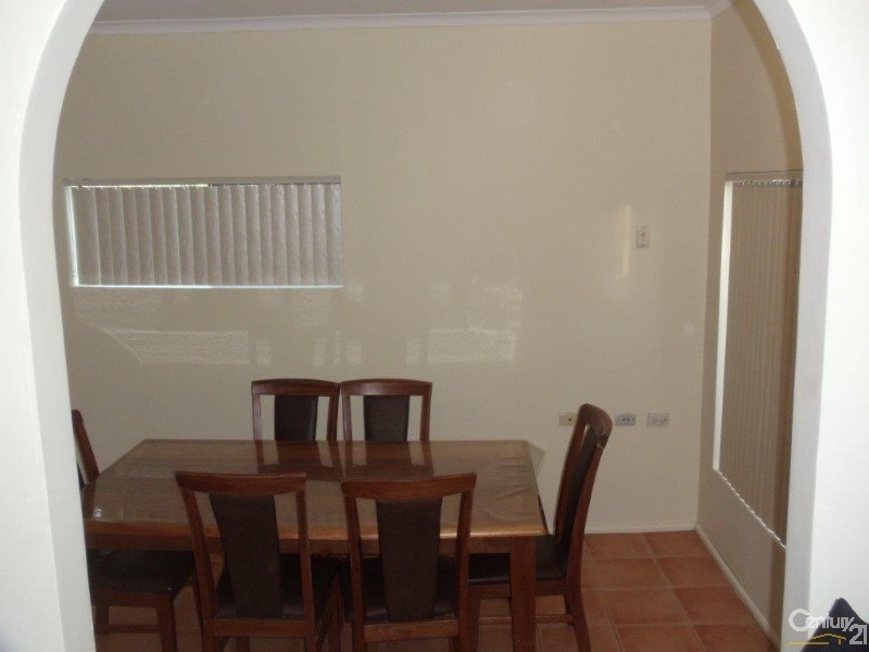 28 Silicia Crescent, Eagle Vale NSW 2558