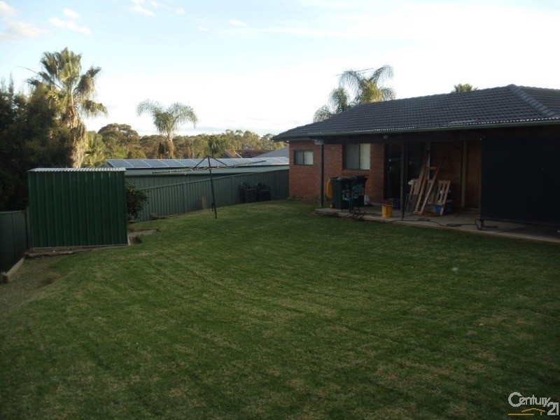 28 Silicia Crescent, Eagle Vale NSW 2558