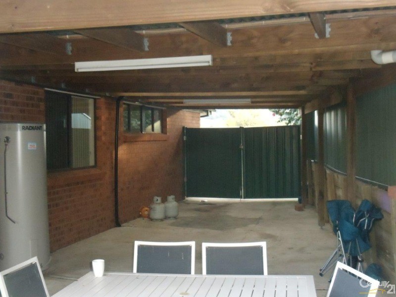 28 Silicia Crescent, Eagle Vale NSW 2558