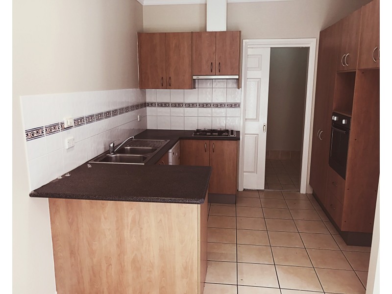 30B Fullerton Circuit, St Helens Park NSW 2560