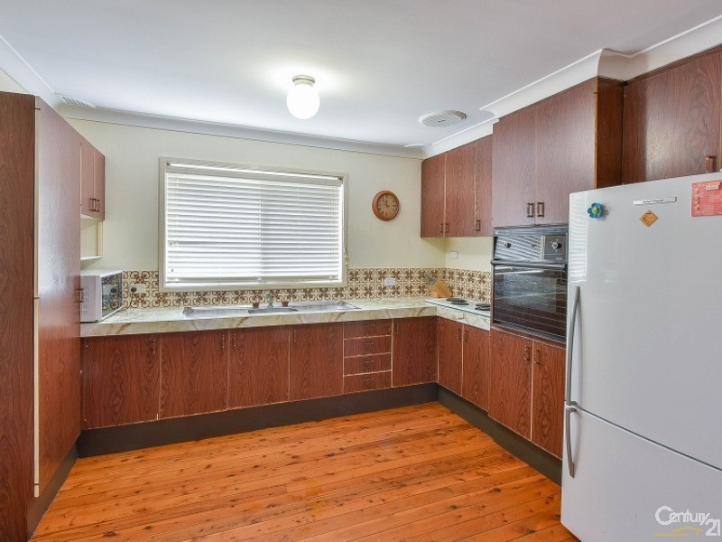 11 Cambewarra Street, Ruse NSW 2560