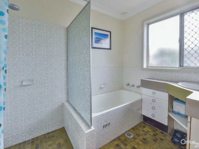 11 Cambewarra Street, Ruse NSW 2560