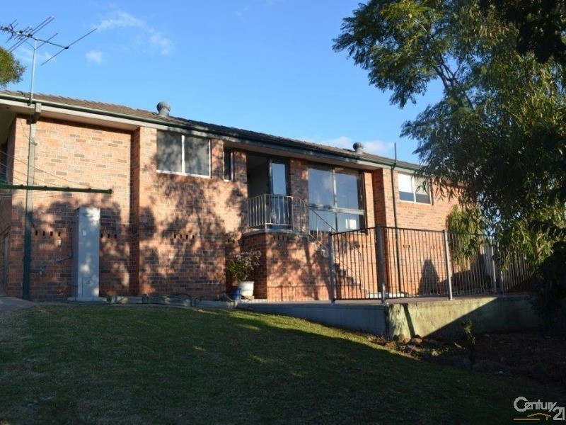 2 Kenge Place, Ambarvale NSW 2560