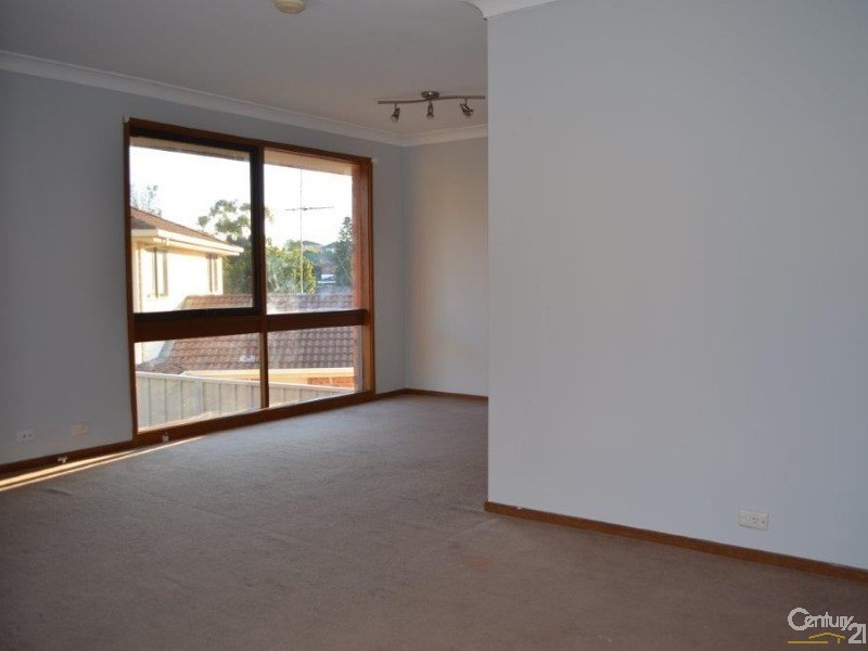 2 Kenge Place, Ambarvale NSW 2560