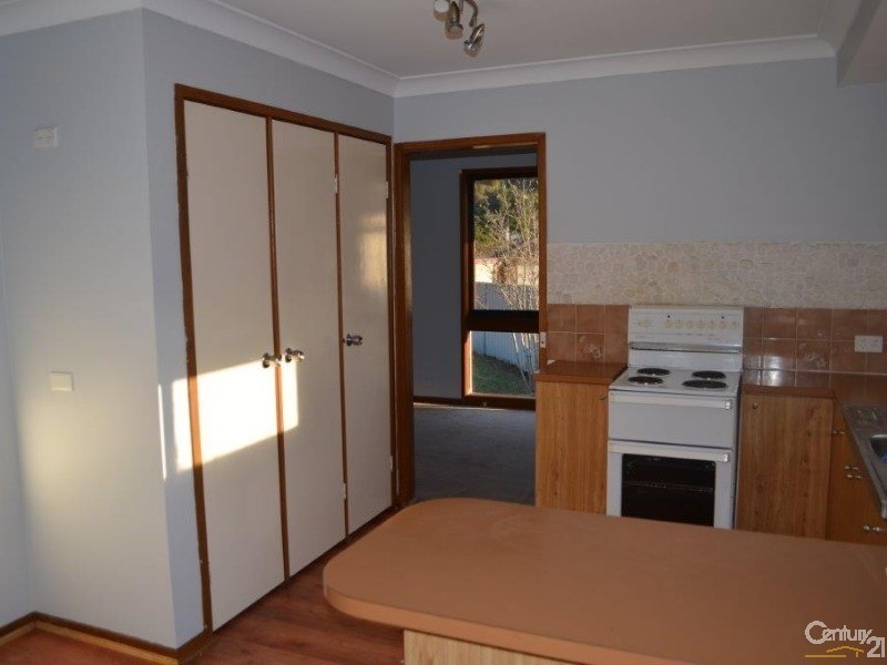 2 Kenge Place, Ambarvale NSW 2560