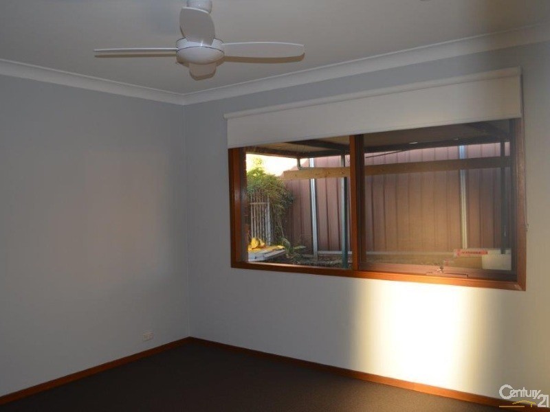 2 Kenge Place, Ambarvale NSW 2560