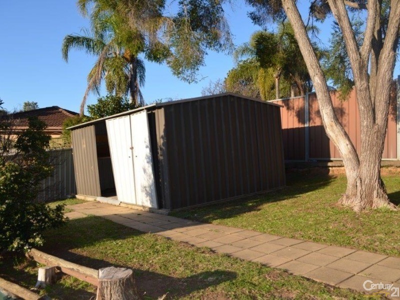 2 Kenge Place, Ambarvale NSW 2560