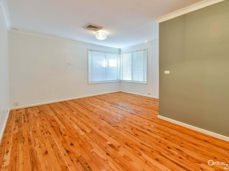 28 Evergreen Avenue, Bradbury NSW 2560