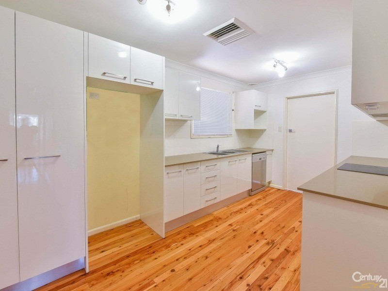 28 Evergreen Avenue, Bradbury NSW 2560