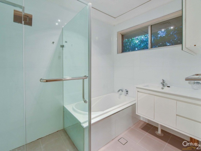 28 Evergreen Avenue, Bradbury NSW 2560