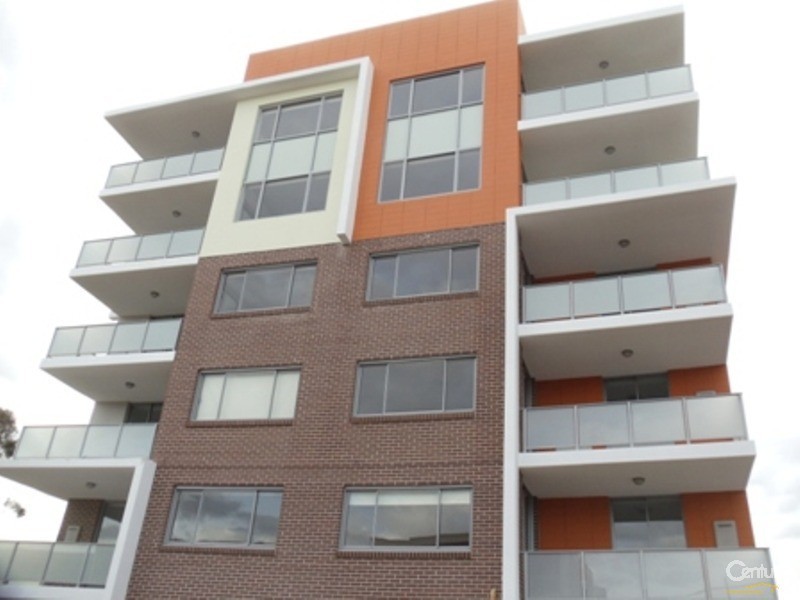 26/12-14 King Street, Campbelltown NSW 2560