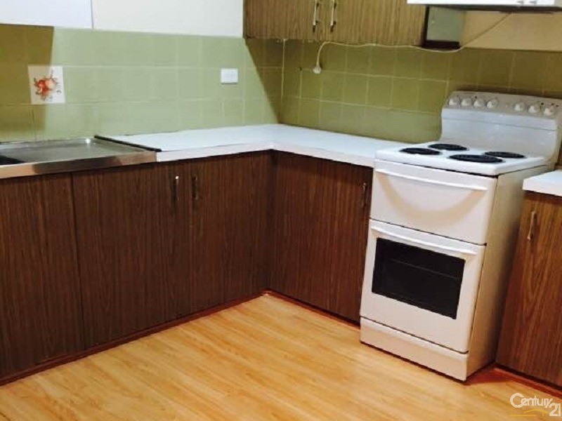 18/5-7 Hoddle Avenue, Bradbury NSW 2560