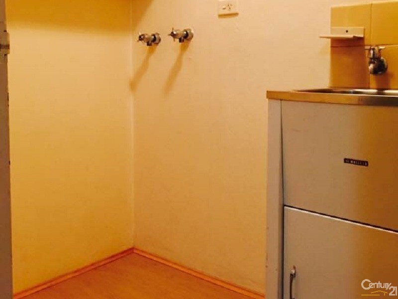 18/5-7 Hoddle Avenue, Bradbury NSW 2560