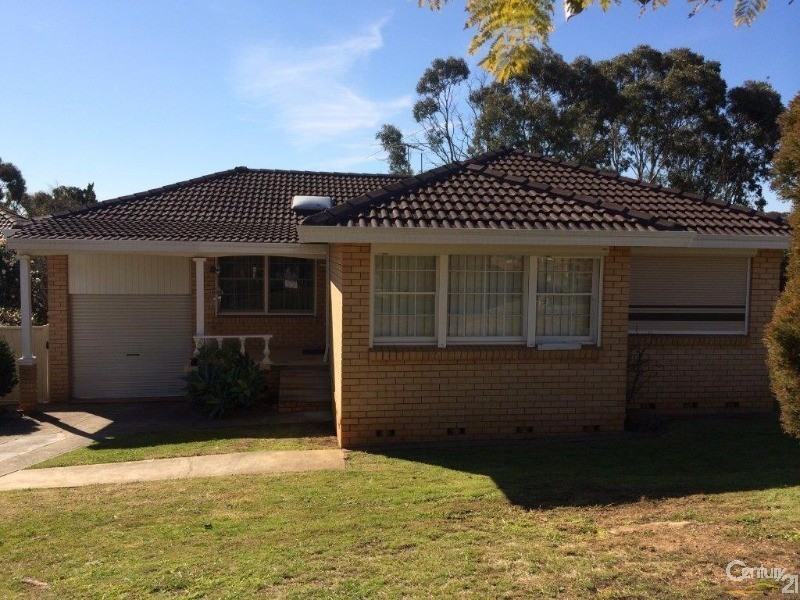 10 Birdville Crescent, Leumeah NSW 2560